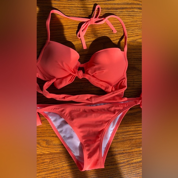 Neon halter bikini in size S. Top & bottom only worn once. Excellent condition. - Picture 2 of 8